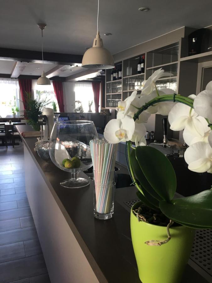 Zur Sonnenalb Hotel Sonnenbühl Buitenkant foto